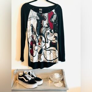 Simply Art by Dolcezza long sleeve t shirt
